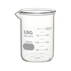 Becher formato basso doppia graduazione uso intensivo